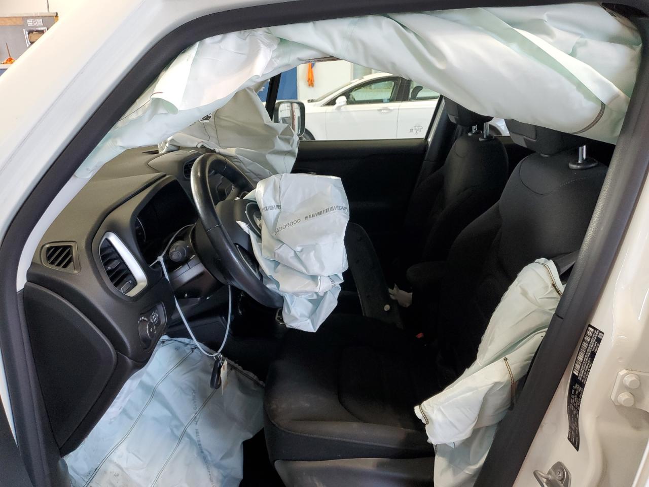 ZACNJDBB4MPM25873 2021 Jeep Renegade Latitude