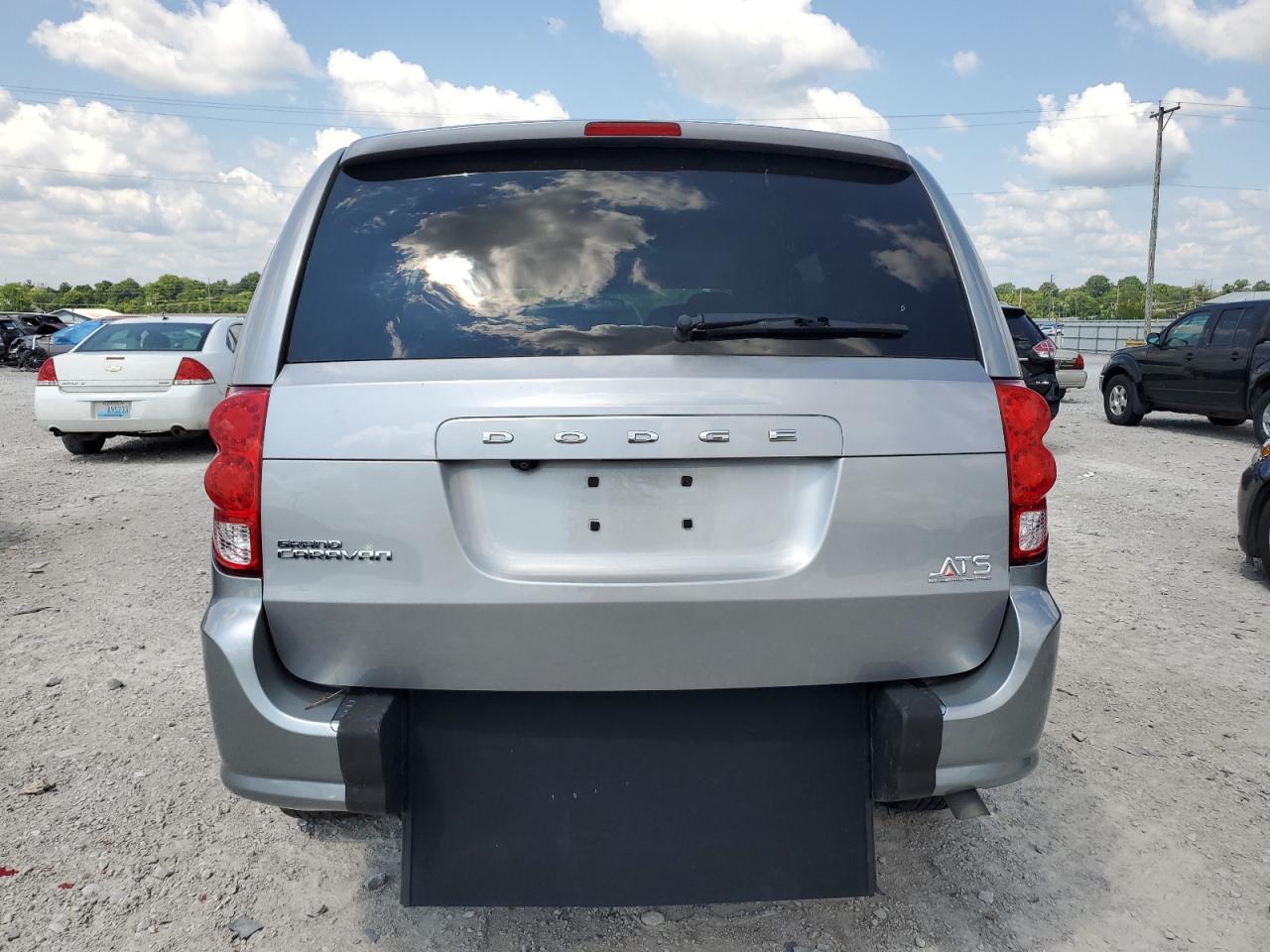 2C4RDGCG3GR383803 2016 Dodge Grand Caravan Sxt