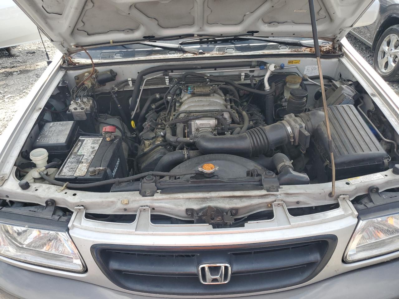 4S6CK58W524403077 2002 Honda Passport Ex