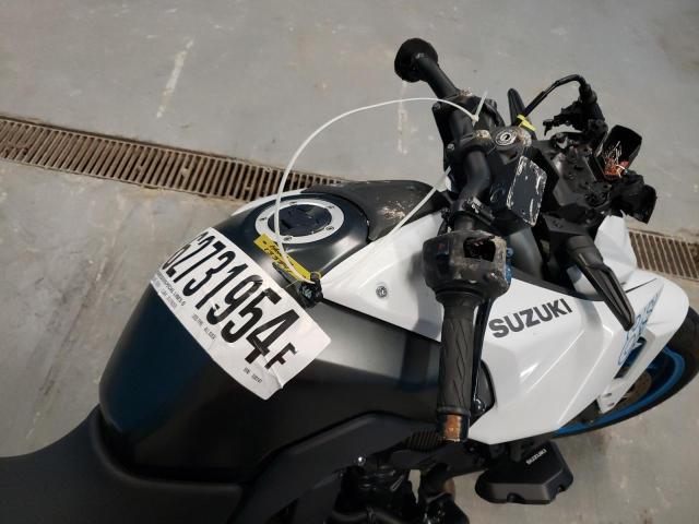 2023 SUZUKI GSX800 R - JS1EM11B7P7100141