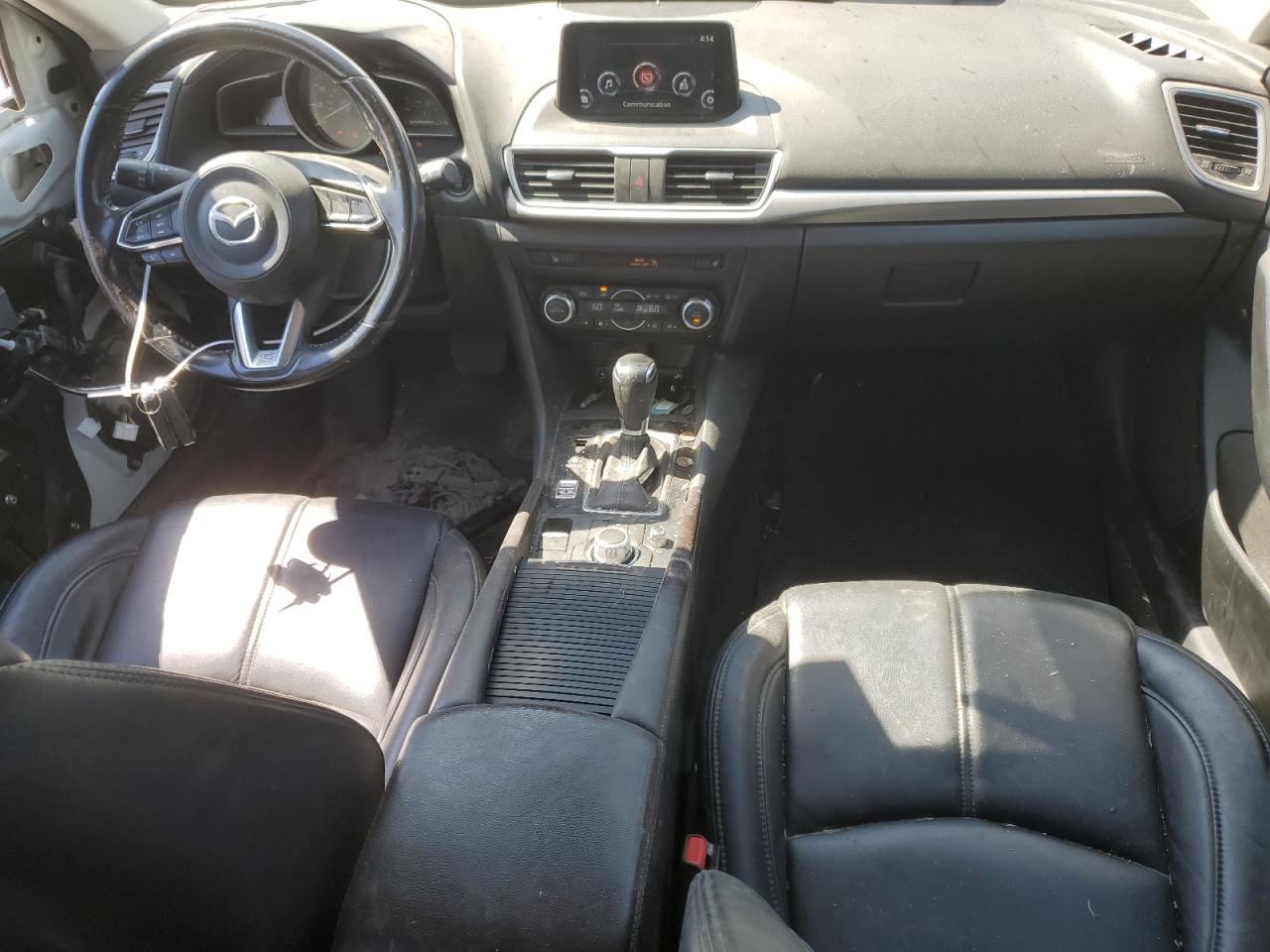 JM1BN1L72H1102107 2017 Mazda 3 Touring