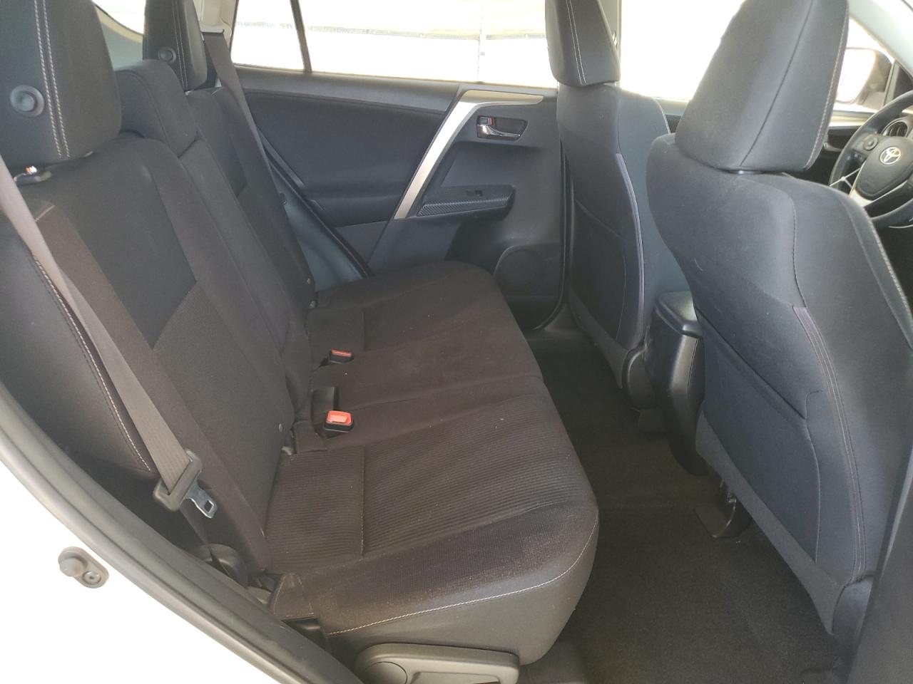 JTMWFREV9EJ022257 2014 Toyota Rav4 Xle