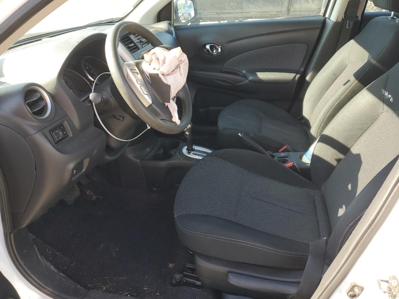 3N1CN7AP7FL820433 2015 Nissan Versa S