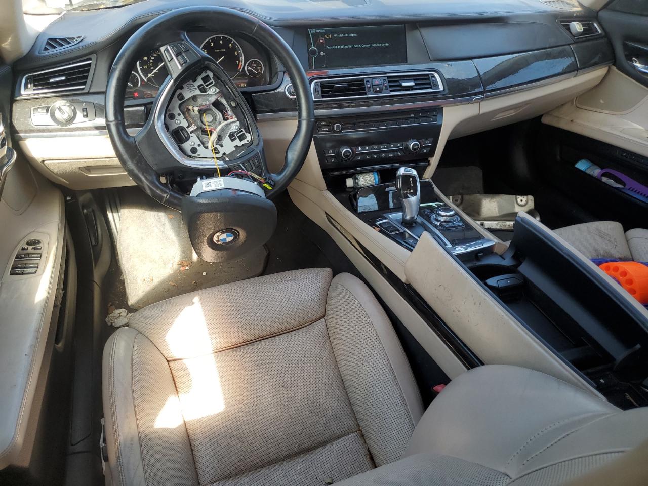 WBAKC6C50CC396196 2012 BMW 750 Xi