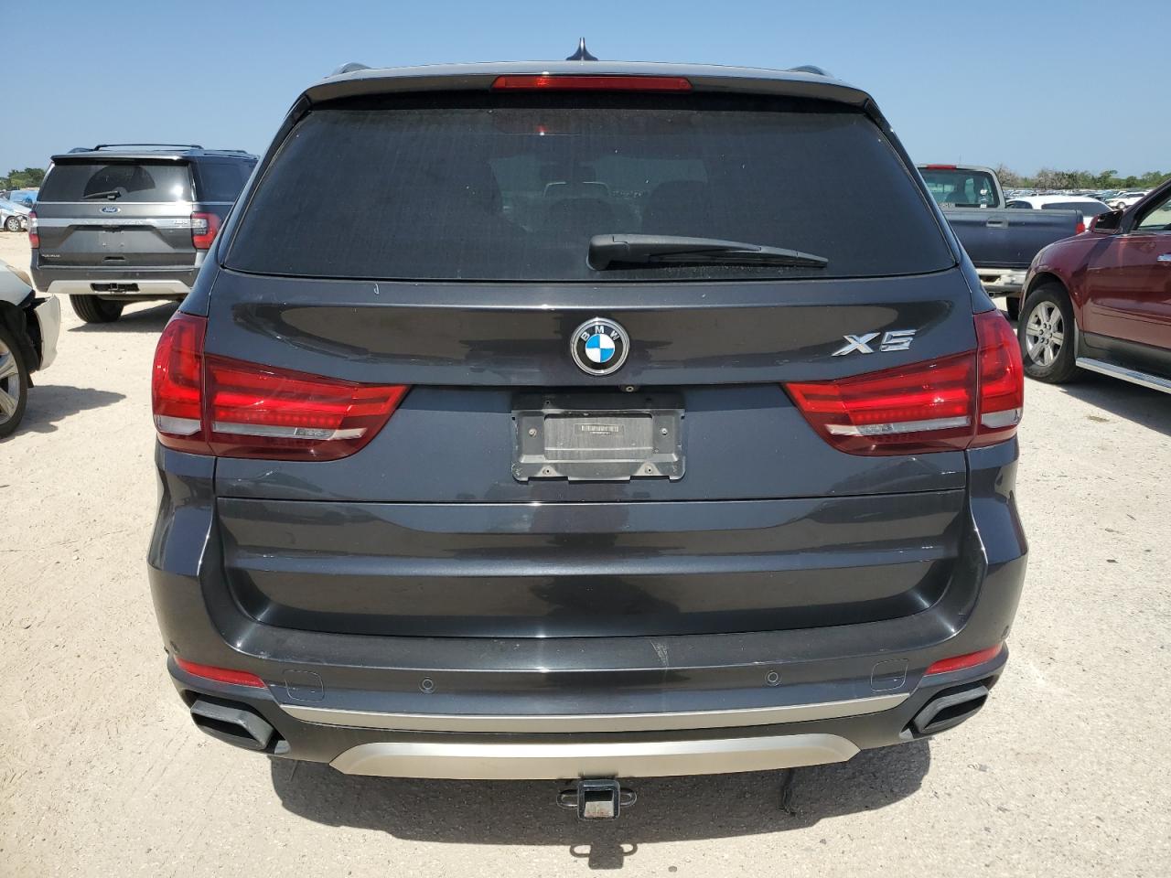 2014 BMW X5 xDrive50I vin: 5UXKR6C52E0J73615