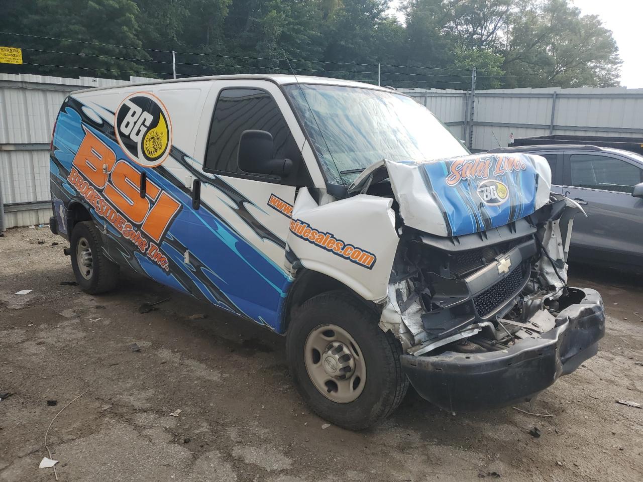 1GCWGFFF8F1105716 2015 Chevrolet Express G2500