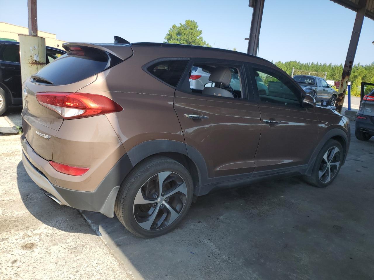 2016 Hyundai Tucson Limited vin: KM8J33A22GU088268