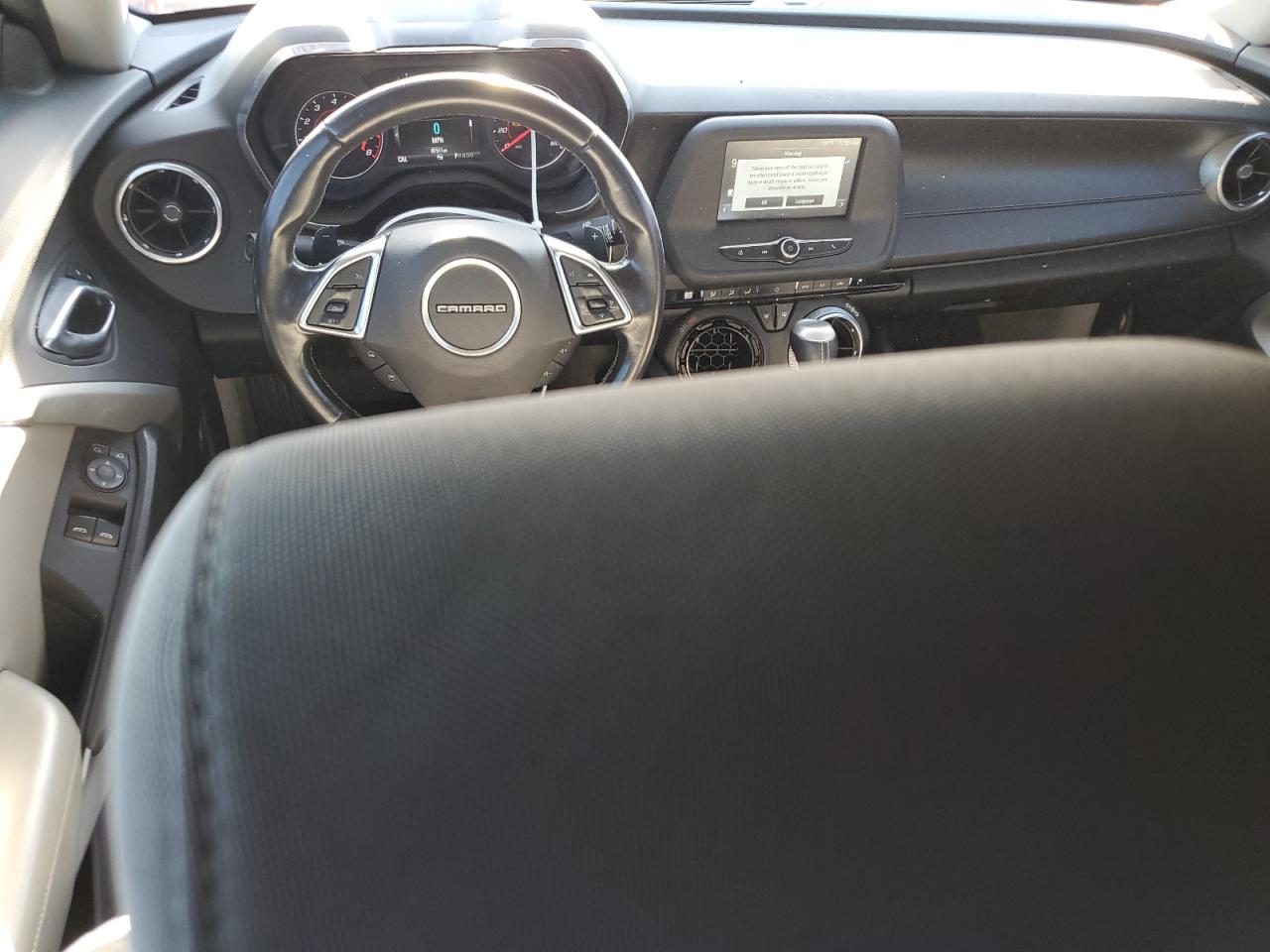 1G1FB1RS4J0123664 2018 Chevrolet Camaro Lt