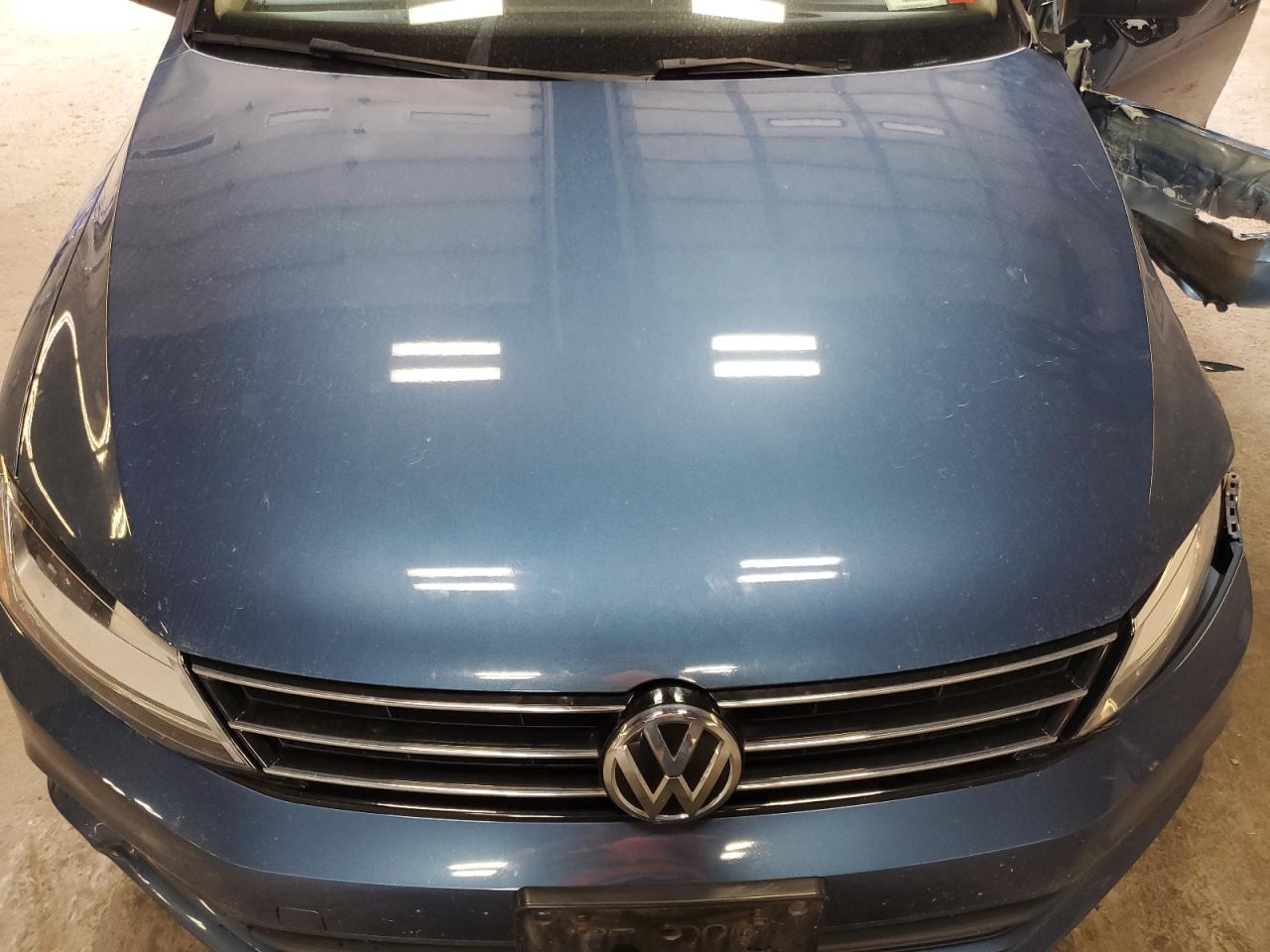 3VWDB7AJ2HM411076 2017 Volkswagen Jetta Se