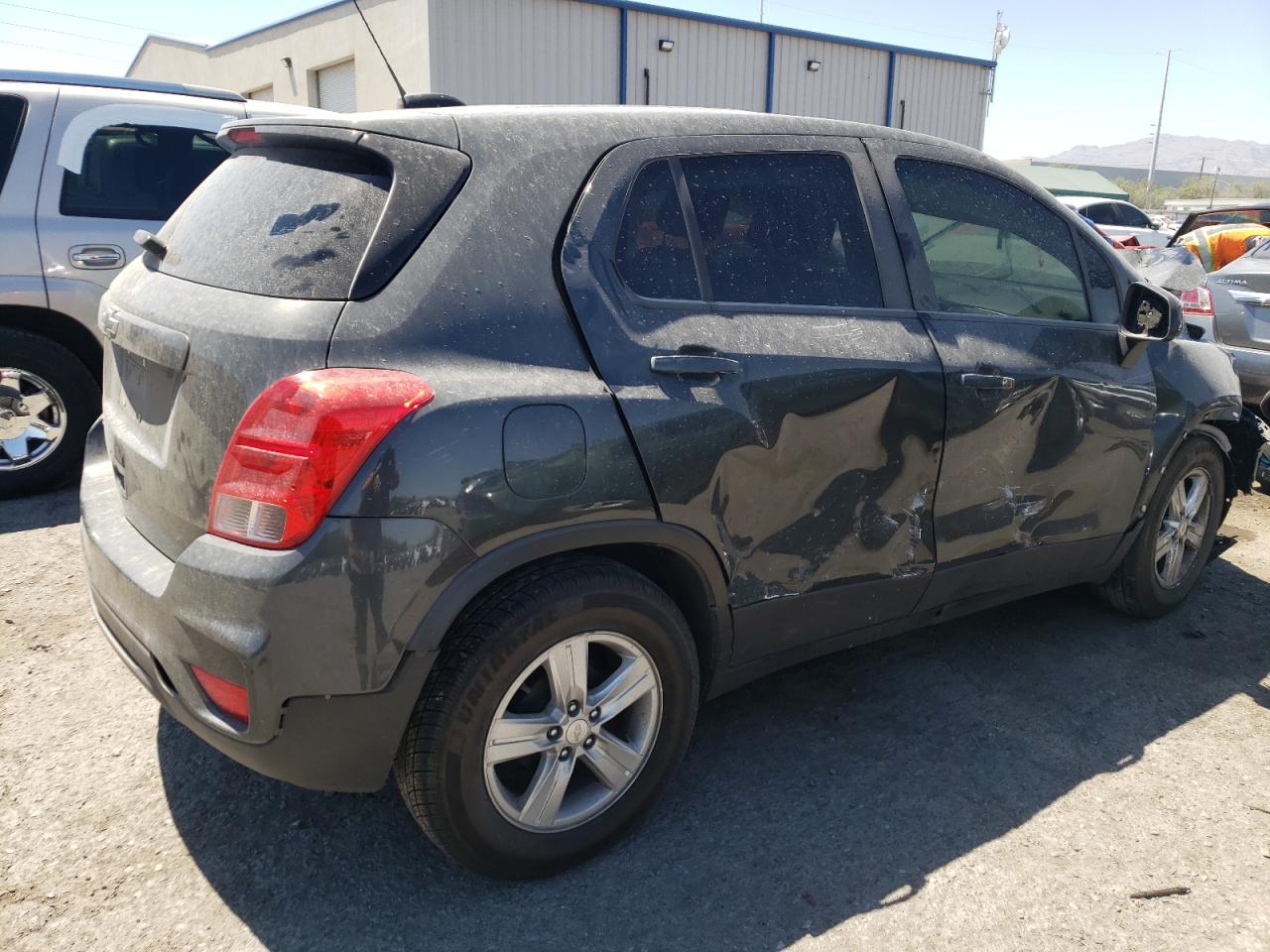 Lot #2924086140 2020 CHEVROLET TRAX LS