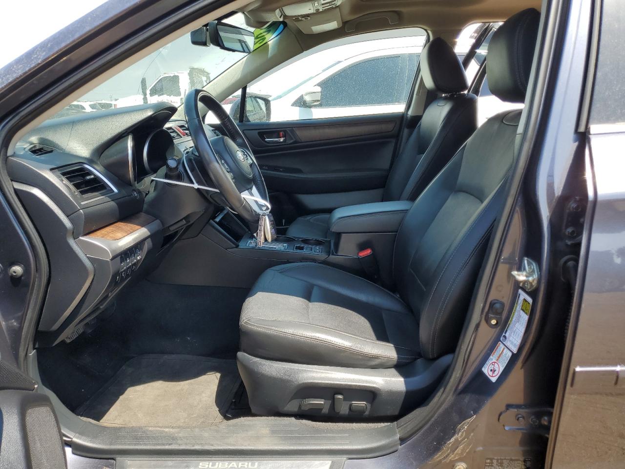 4S4BSENC6H3238167 2017 Subaru Outback 3.6R Limited