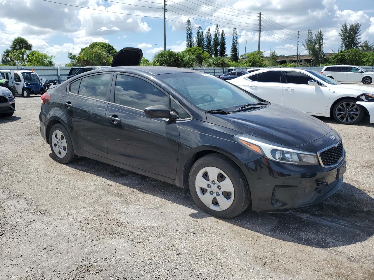 2017 Kia Forte Lx vin: 3KPFL4A73HE138882