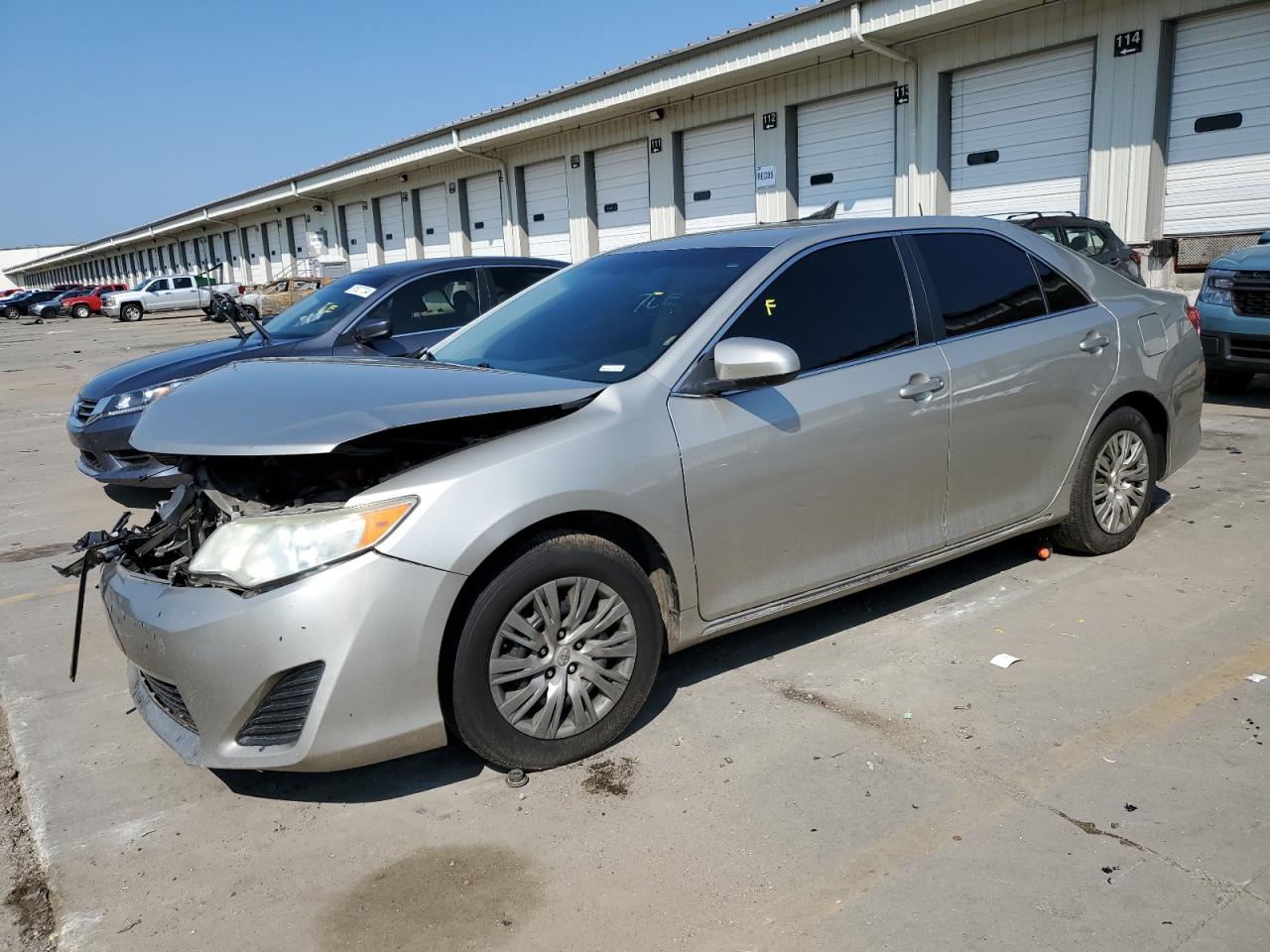 2014 Toyota CAMRY, L