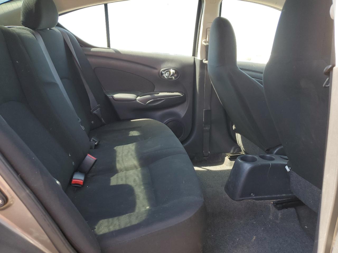 3N1CN7AP0EL820255 2014 Nissan Versa S