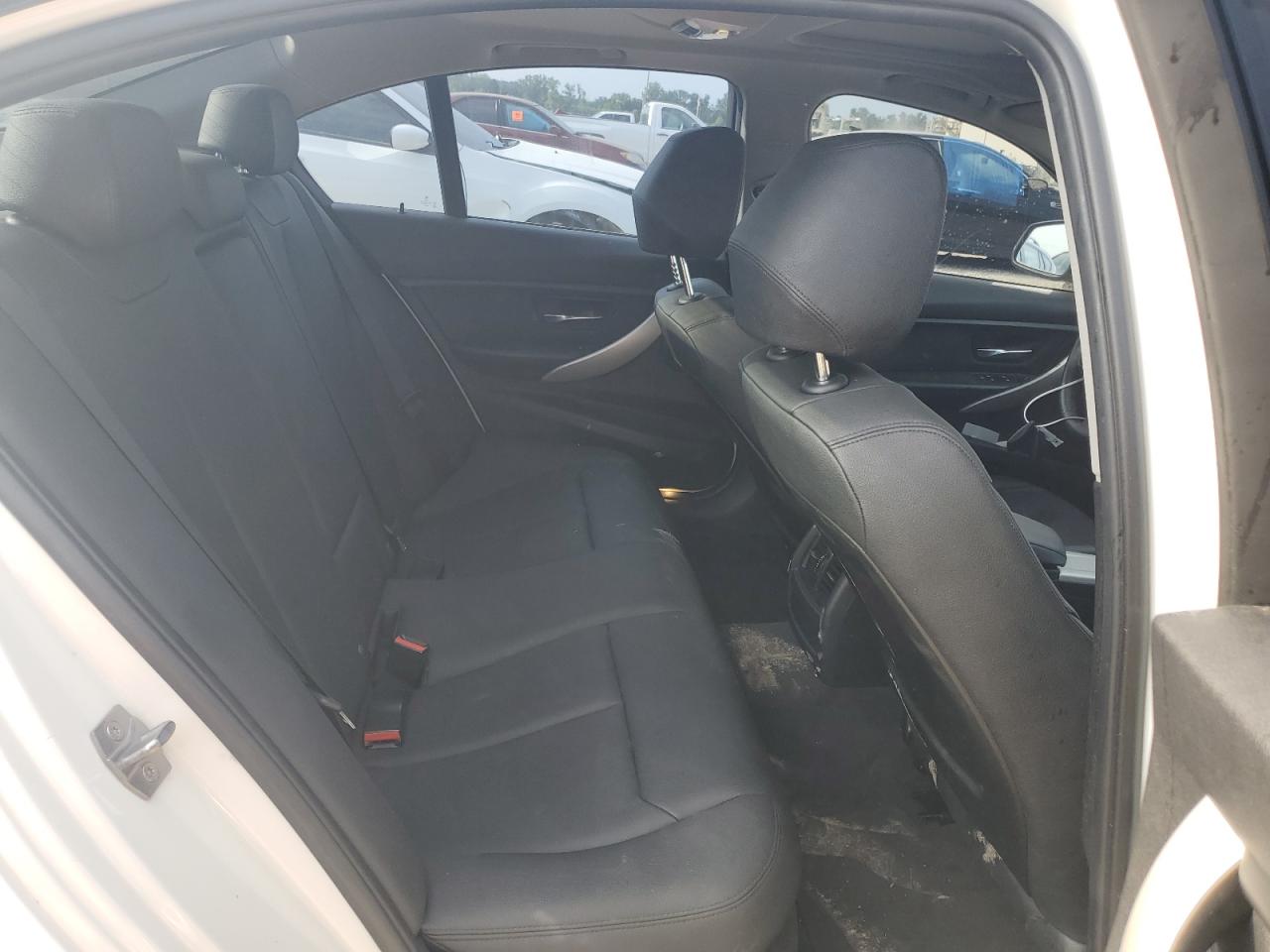 WBA3C3C52EP661067 2014 BMW 320 I xDrive