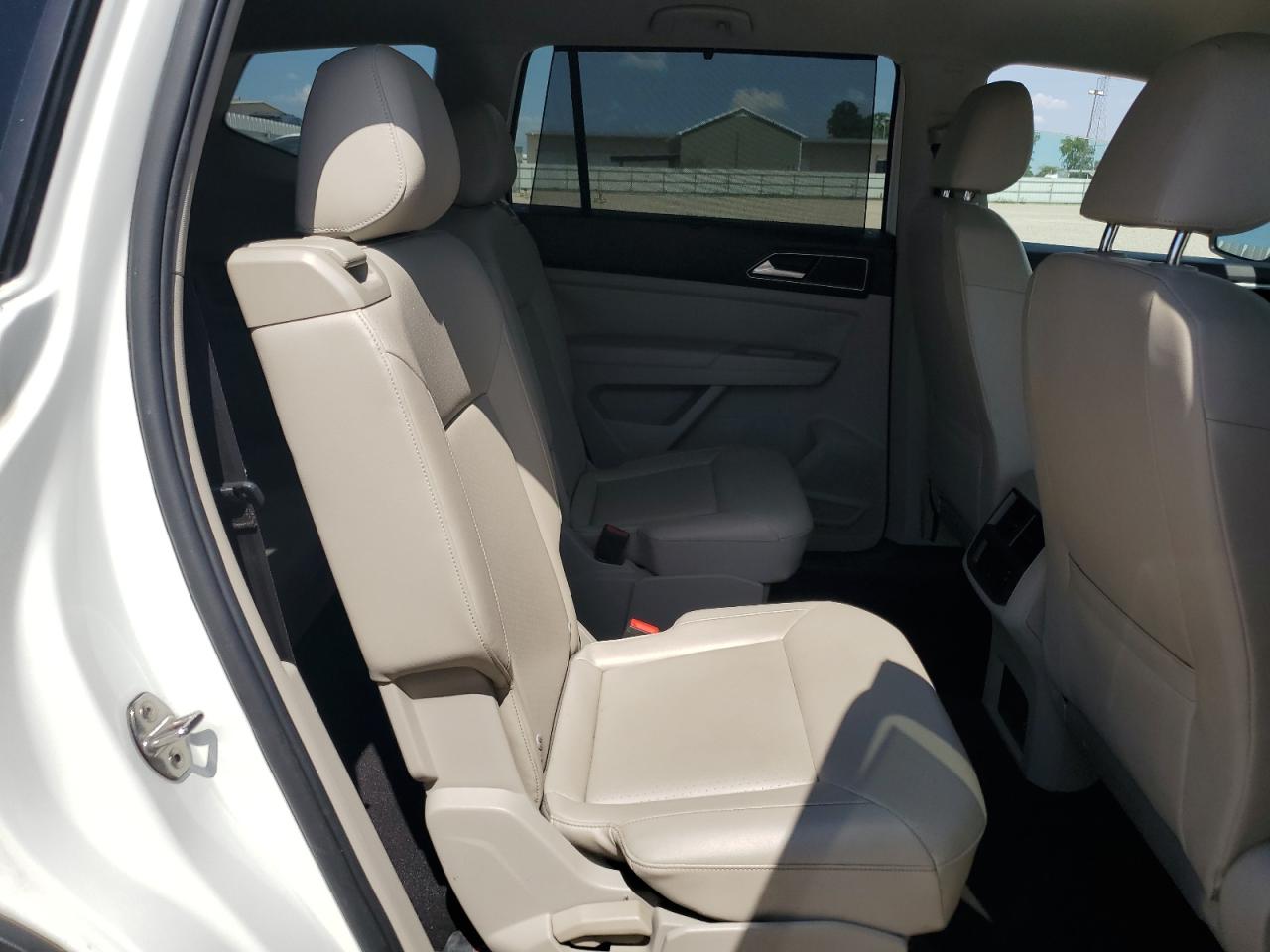 1V2PR2CA6JC536194 2018 Volkswagen Atlas Se