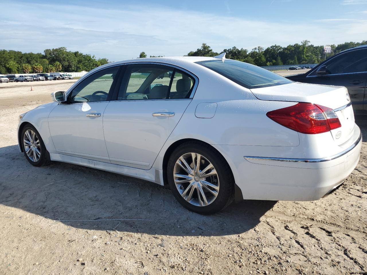 2013 Hyundai Genesis 3.8L vin: KMHGC4DD4DU258106