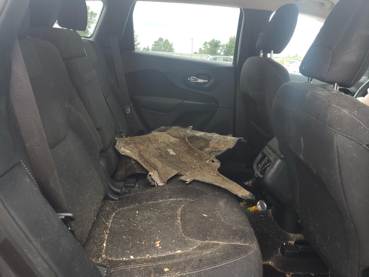 1C4PJMCS4GW201973 2016 Jeep Cherokee Latitude