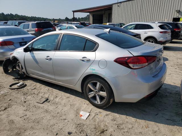 VIN 3KPFL4A72JE210998 2018 KIA Forte, LX no.2