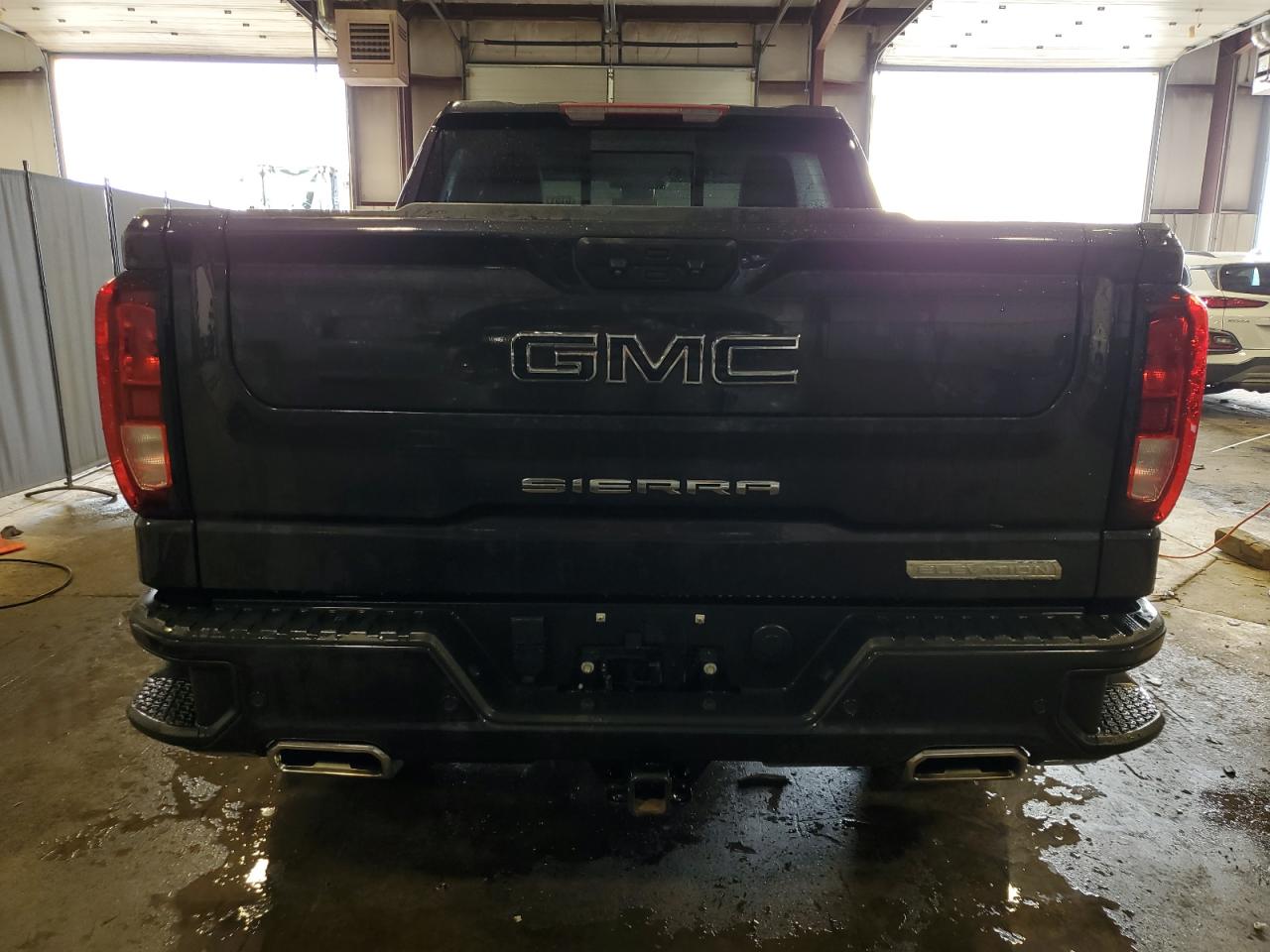 2022 GMC Sierra K1500 Elevation vin: 3GTUUCED4NG609212