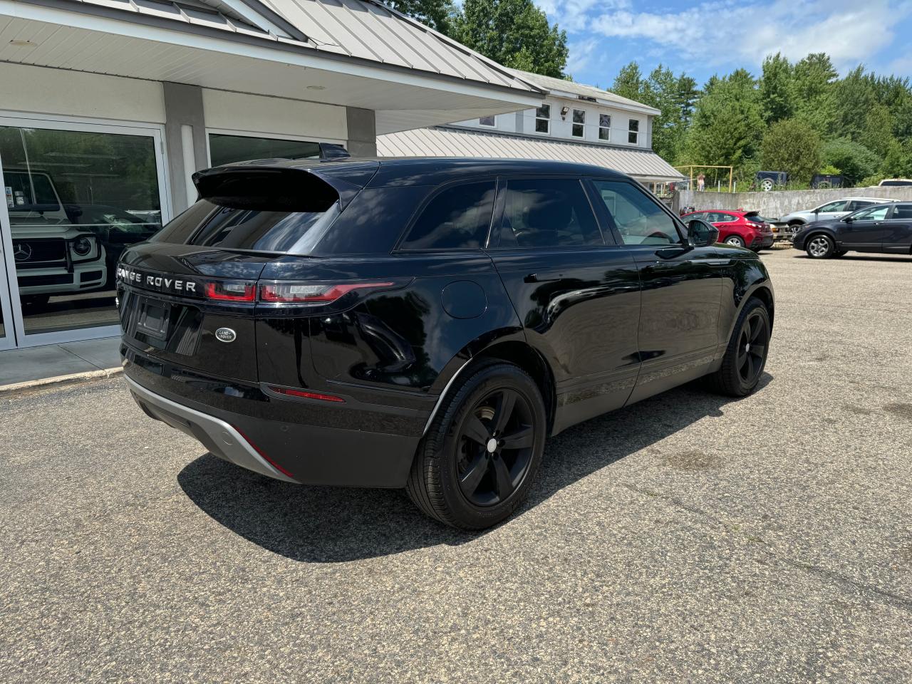 2018 Land Rover Range Rover Velar S vin: SALYB2RN9JA744630