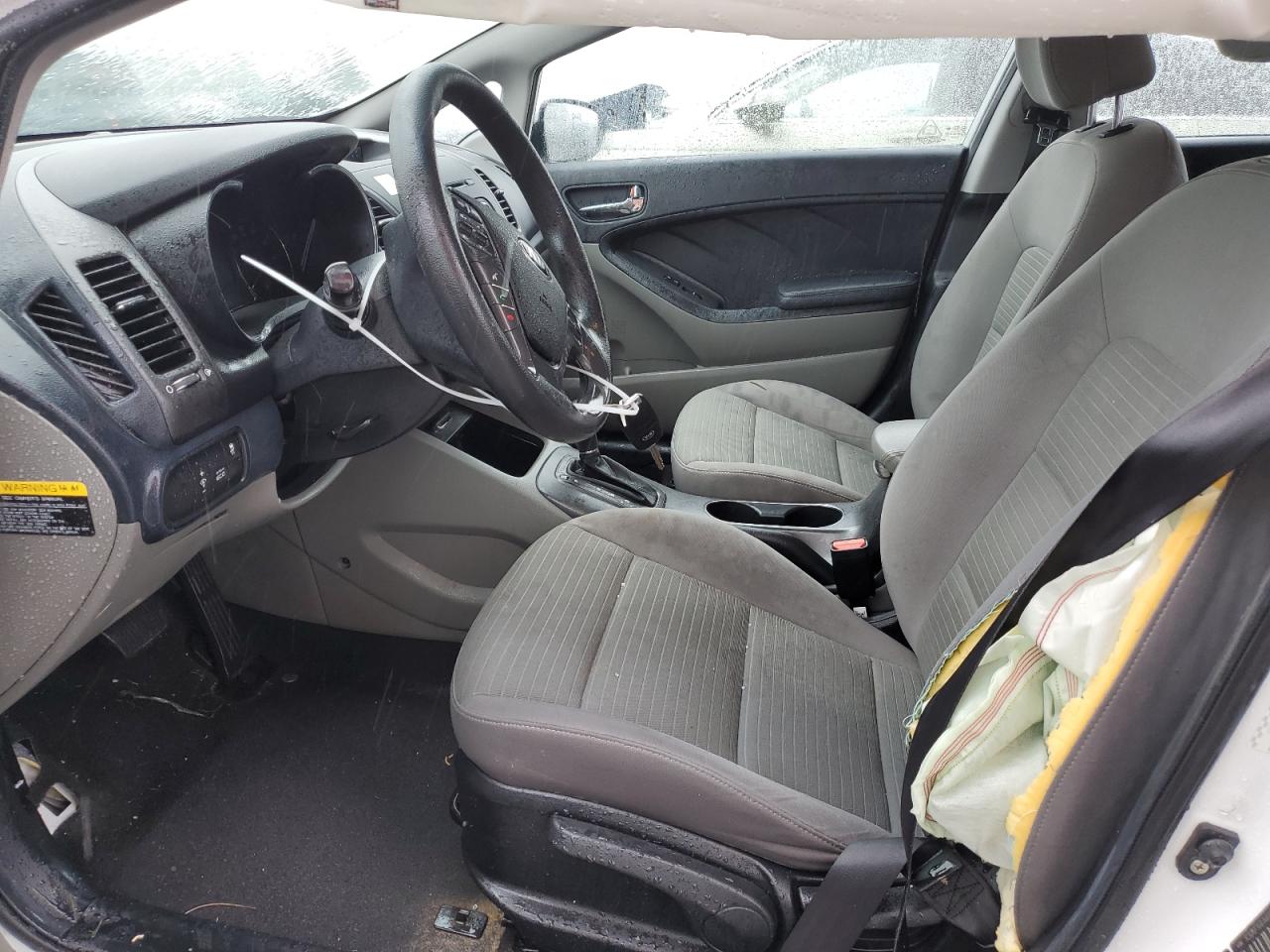 KNAFX4A66F5377277 2015 Kia Forte Lx