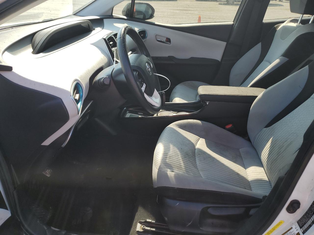 JTDKARFU6G3014613 2016 Toyota Prius