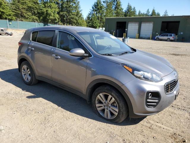 VIN KNDPMCAC9J7469979 2018 KIA Sportage, LX no.4