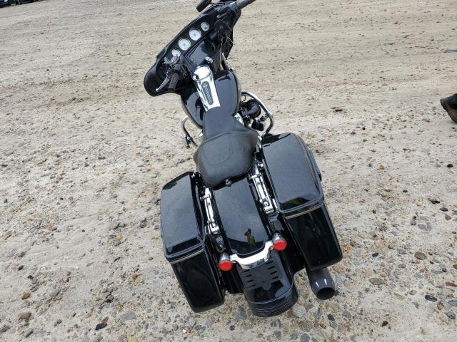 2018 HARLEY-DAVIDSON FLHX STREE - 1HD1KBC15JB668573
