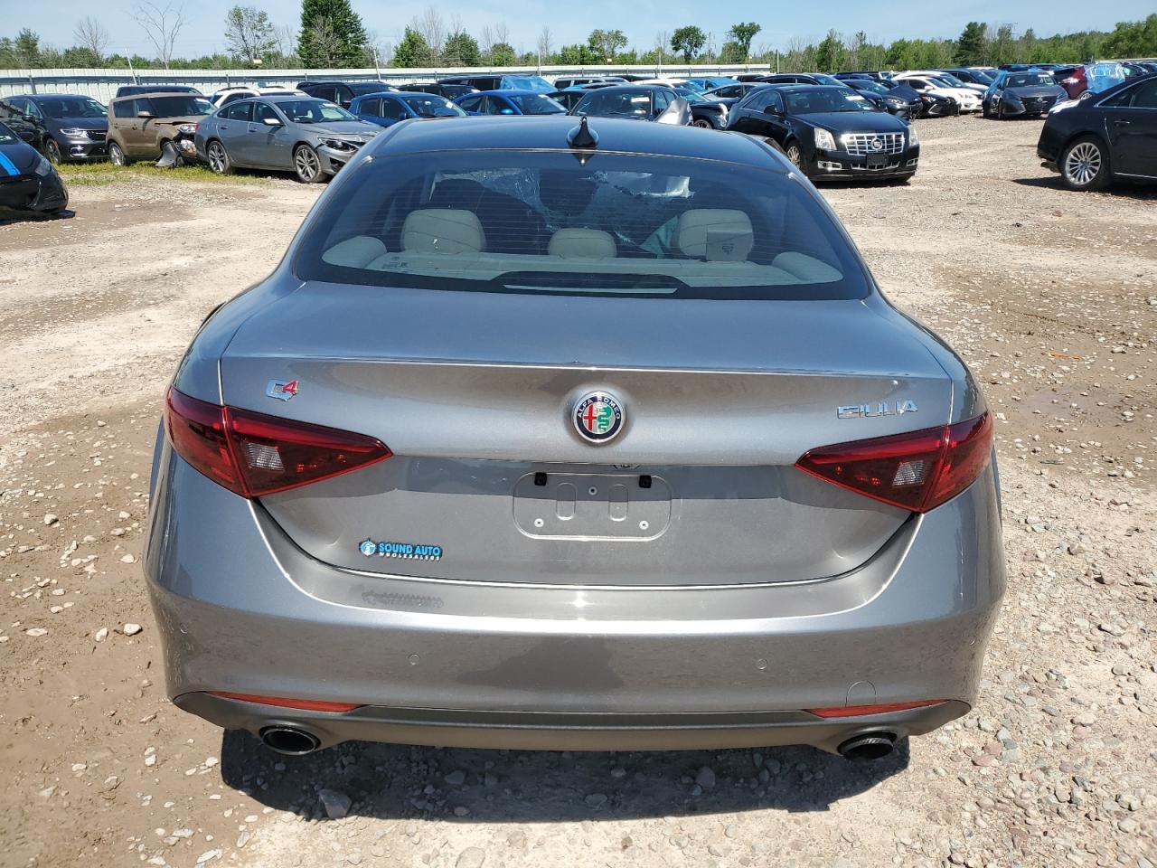 ZARFAEEN1H7536411 2017 Alfa Romeo Giulia Ti Q4