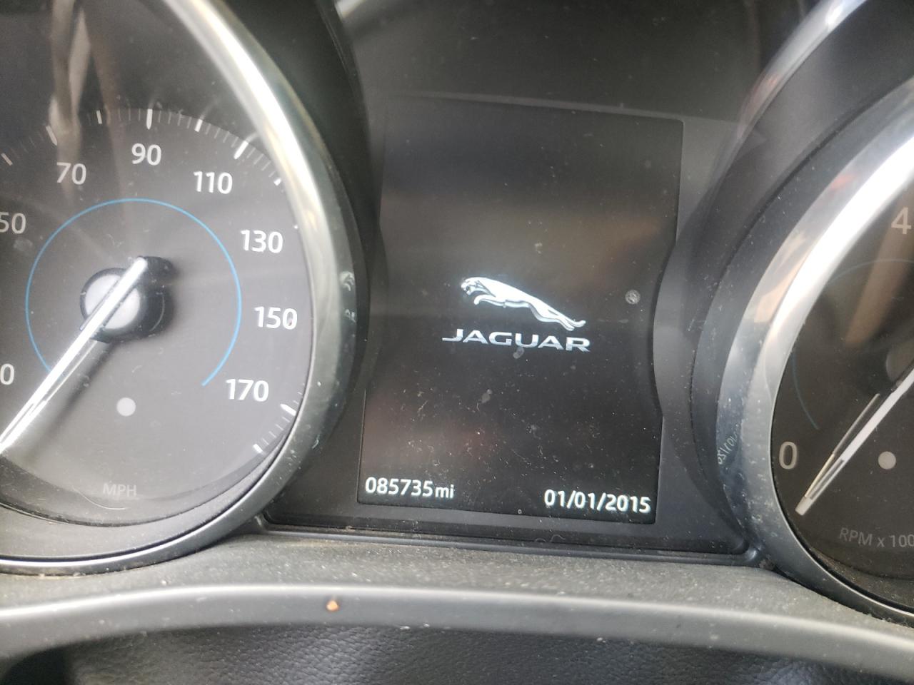 SADCJ2BV1HA499349 2017 Jaguar F-Pace Premium