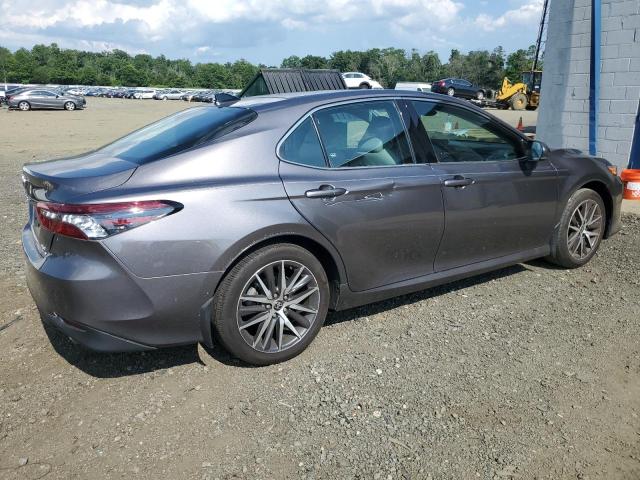 VIN 4T1F11BK7NU065547 2022 Toyota Camry, Xle no.3