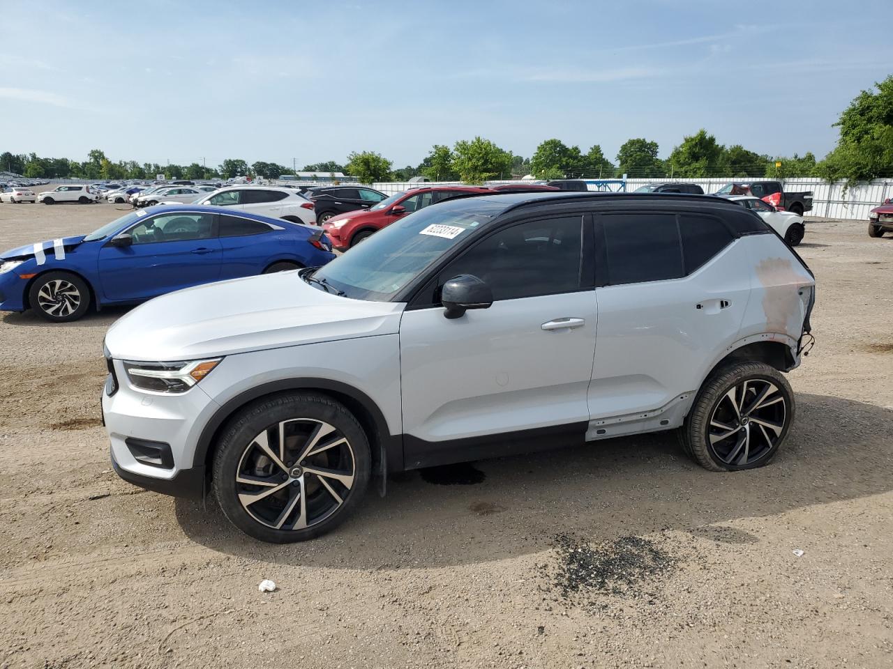 YV4162UM7N2650531 2022 Volvo Xc40 T5 R-Design