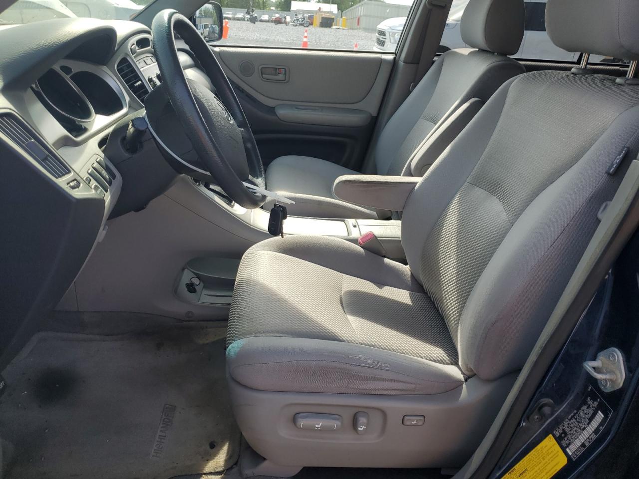 JTEDP21A450054064 2005 Toyota Highlander Limited