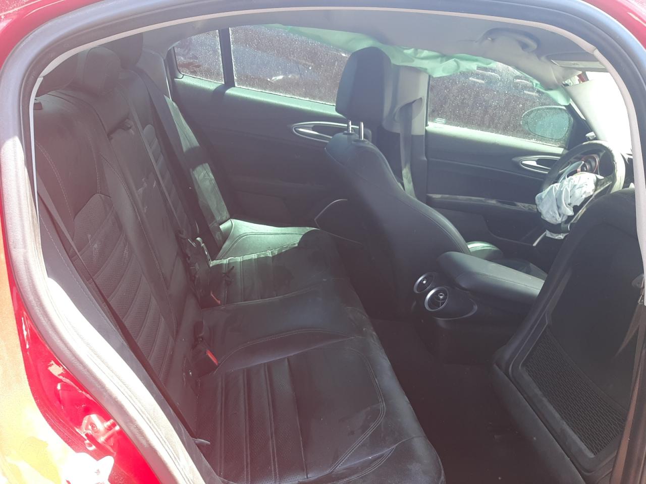 ZARFAECN2H7557092 2017 Alfa Romeo Giulia Ti