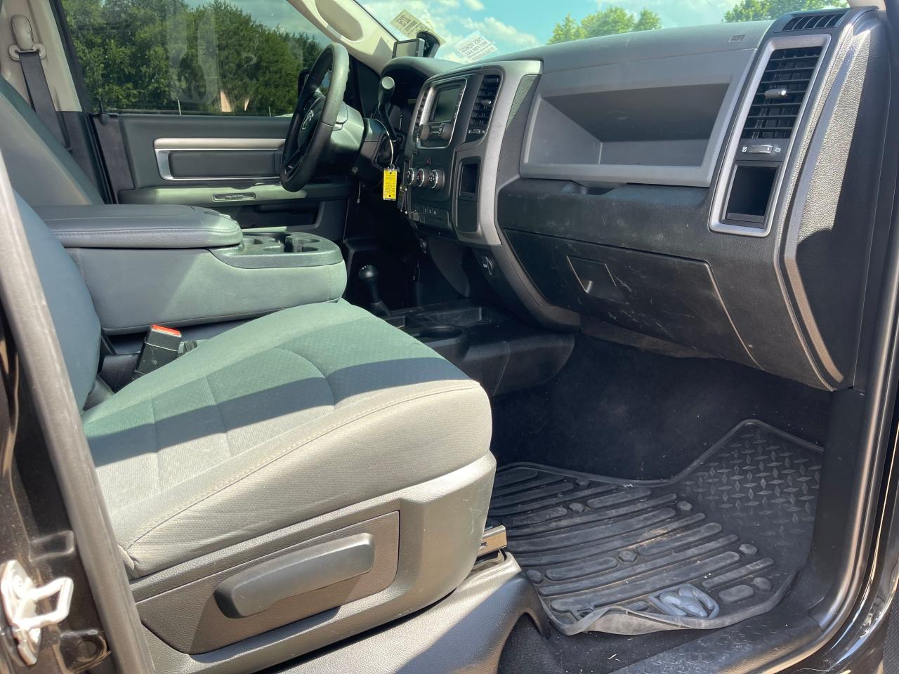 2018 Ram 2500 St vin: 3C6UR5CLXJG337449