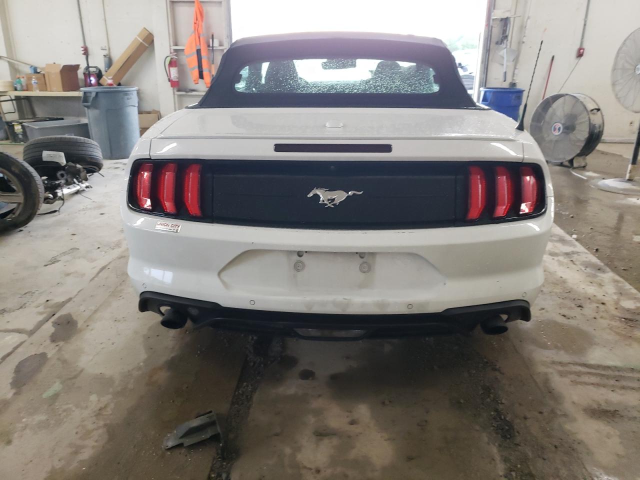 1FATP8UH0M5125408 2021 Ford Mustang