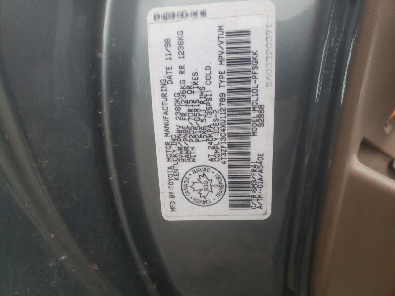 4T3ZF13C4XU112789 1999 Toyota Sienna Le