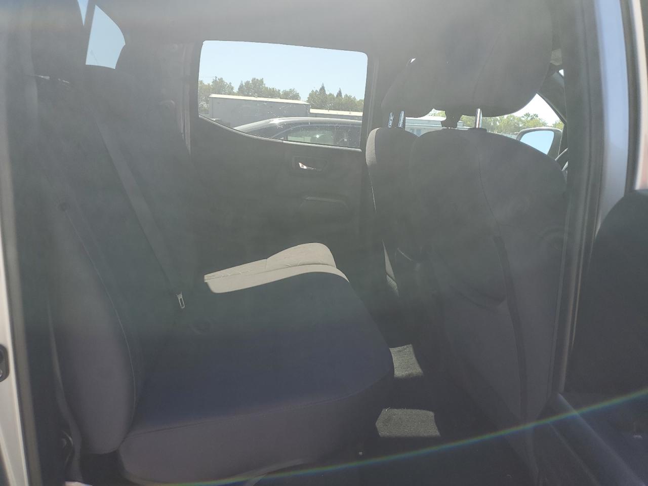 3TMAZ5CN0JM055805 2018 Toyota Tacoma Double Cab