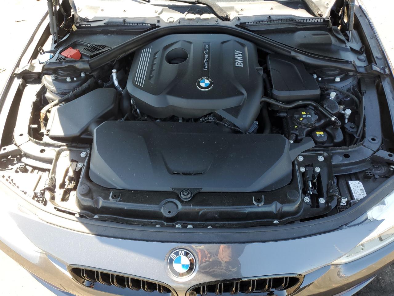 WBA8D9C52HK678359 2017 BMW 330 Xi