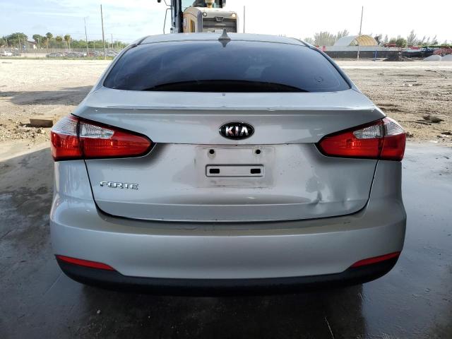 VIN KNAFK4A65G5442653 2016 KIA Forte, LX no.6