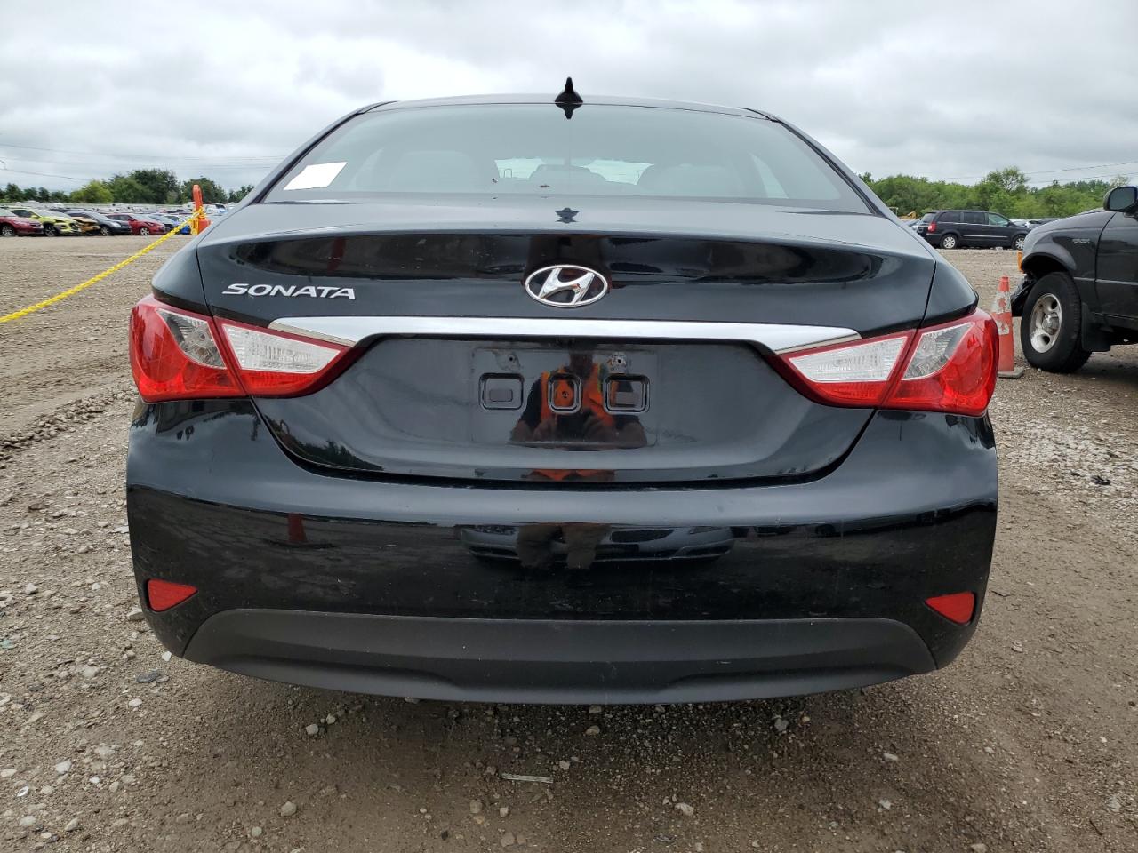 5NPEB4AC4EH885863 2014 Hyundai Sonata Gls