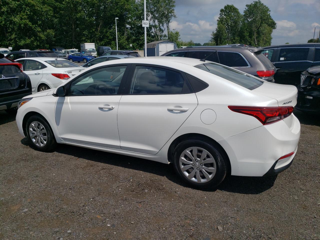 2018 Hyundai Accent Se vin: 3KPC24A34JE035057