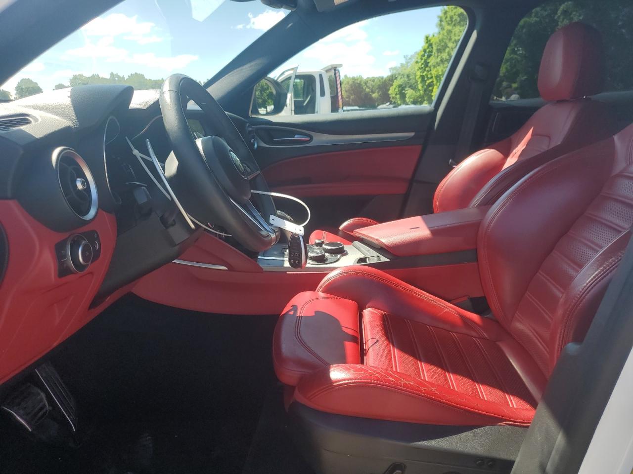 ZASPAKBN5K7C44745 2019 Alfa Romeo Stelvio Ti