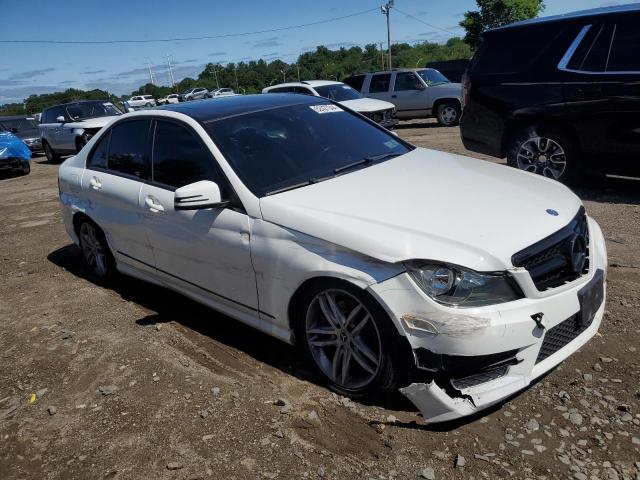 VIN WDDGF8AB7DR266585 2013 Mercedes-Benz C-Class, 3... no.4