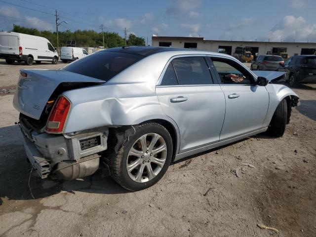 VIN 2C3CCAGT6DH590446 2013 CHRYSLER 300 no.3