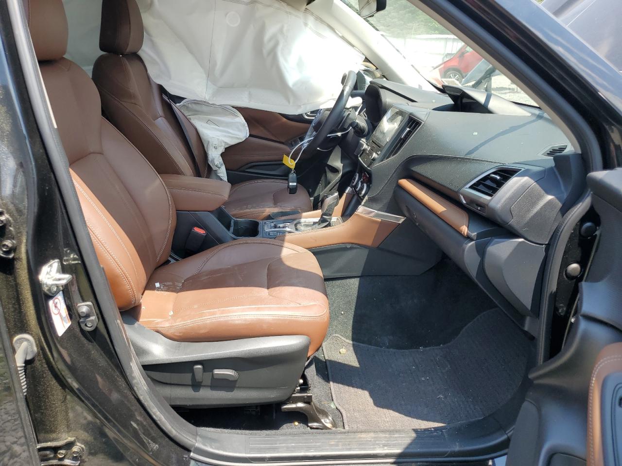 JF2SKAWC3KH497576 2019 Subaru Forester Touring