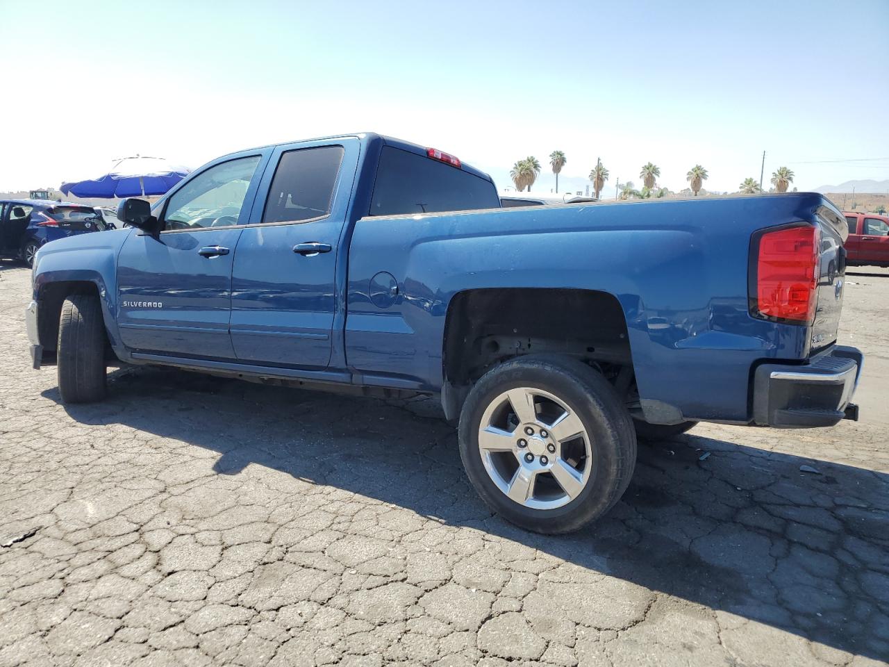 2017 Chevrolet Silverado C1500 Lt vin: 1GCRCREC7HZ107947