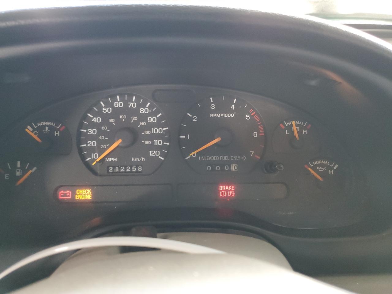 1FAFP4045WF161827 1998 Ford Mustang