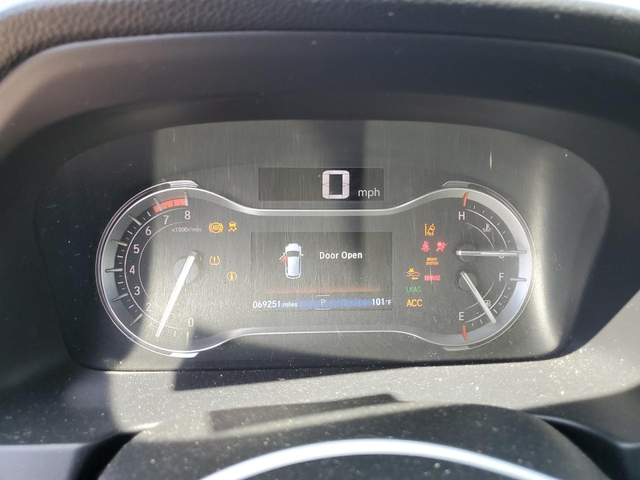 5FNYF5H93HB019429 2017 Honda Pilot Touring